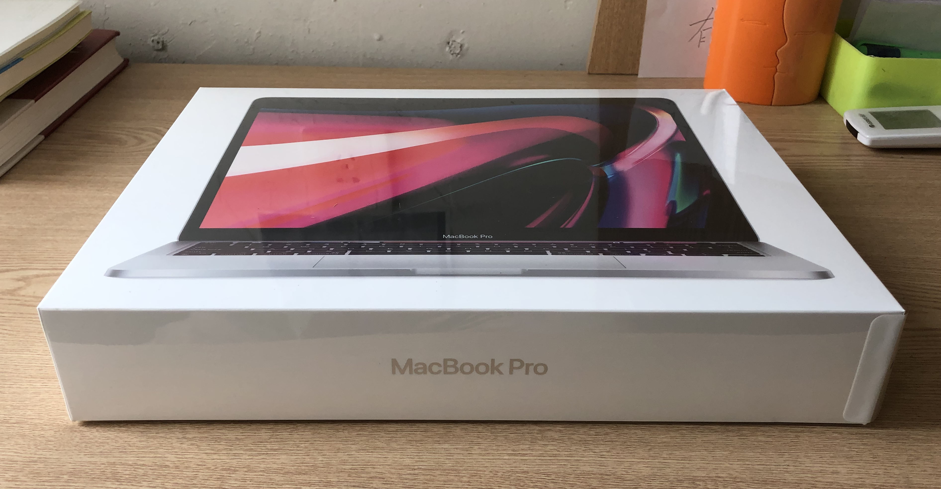 定制版macbookpro还没发货,macbookprom1现在可以入手嘛