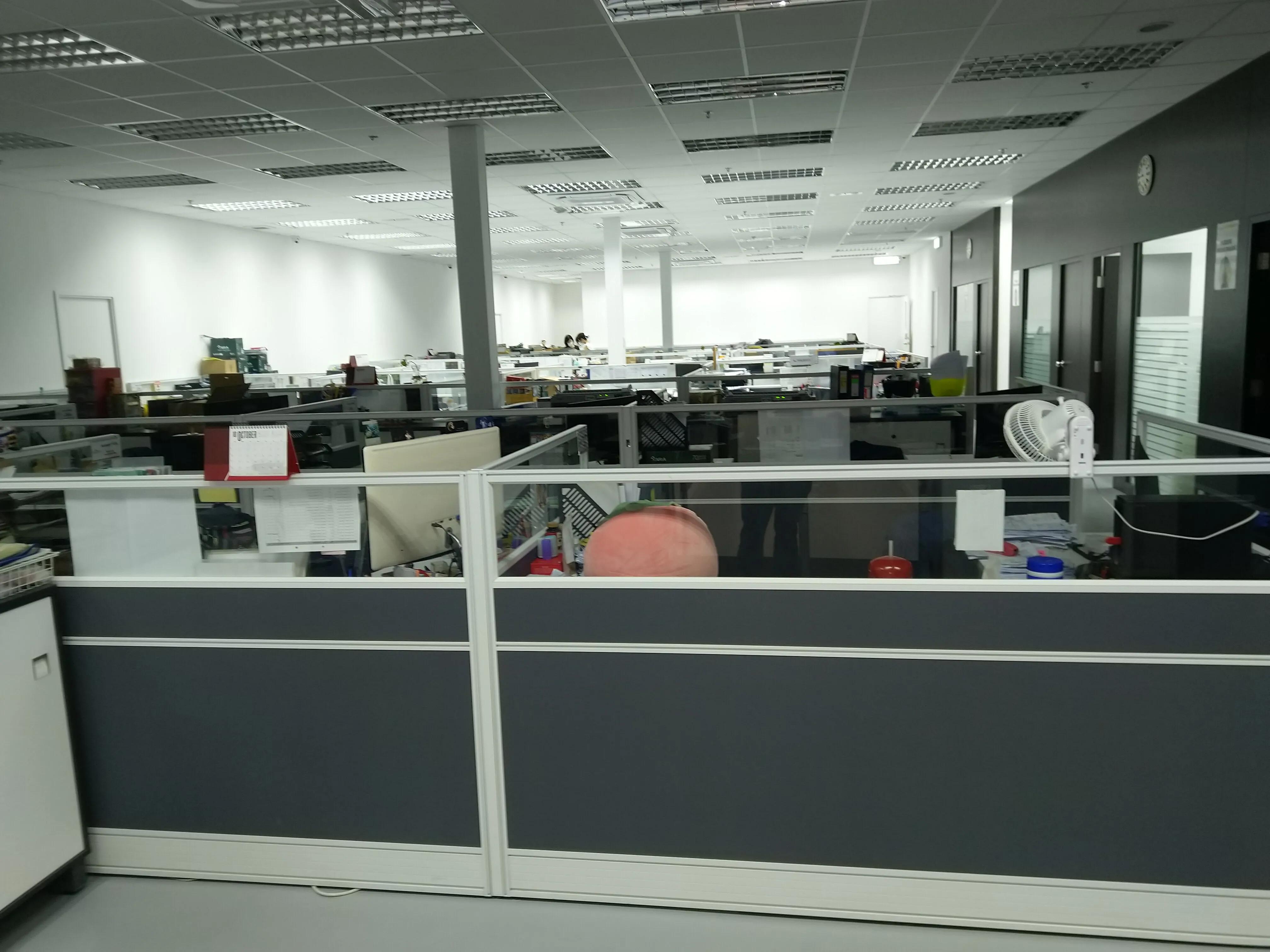 移居香港后的感受,定居香港后就要在香港工作吗