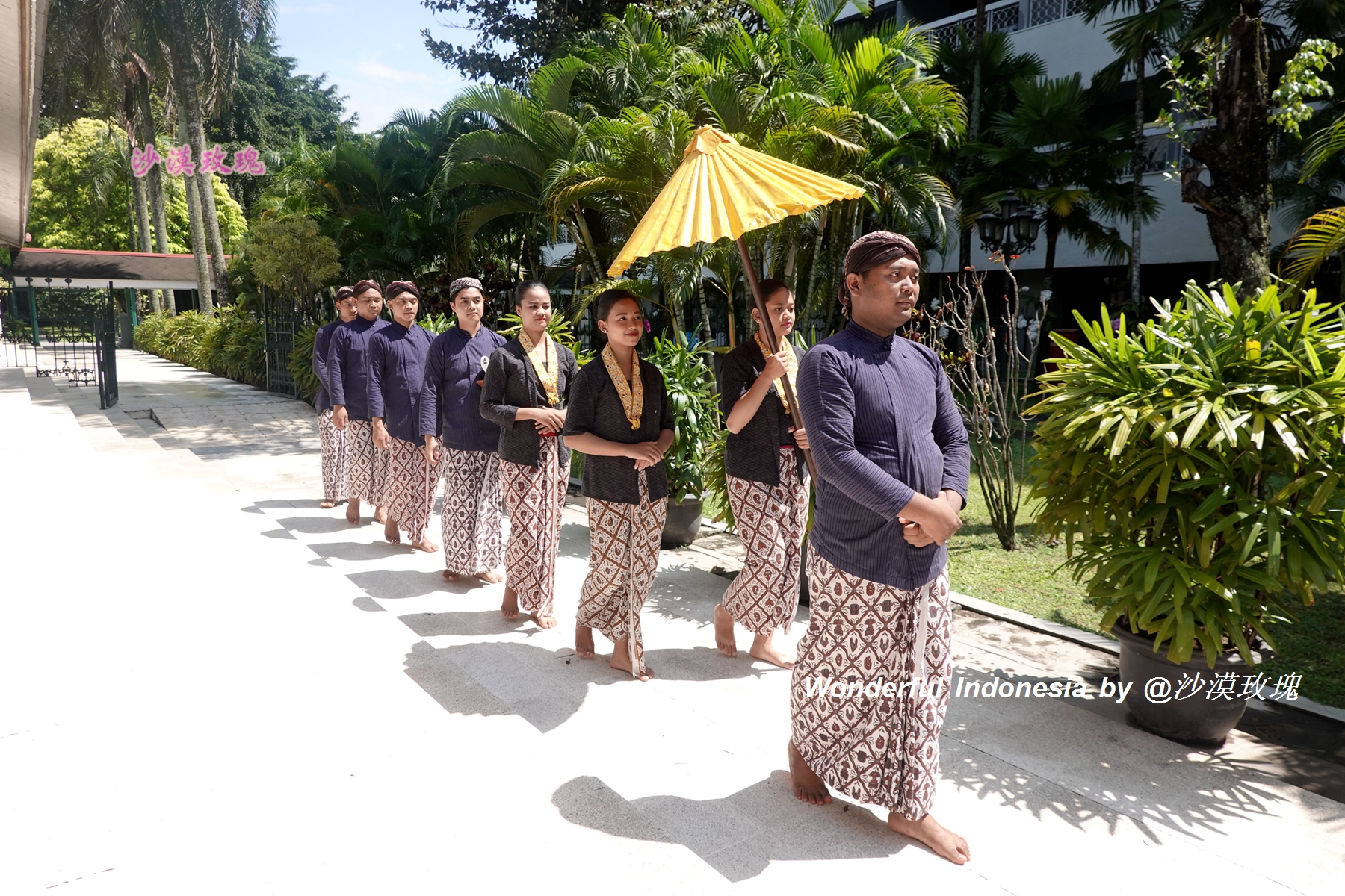 印尼跟团游深度探索当地人文风情,印尼朝圣之旅