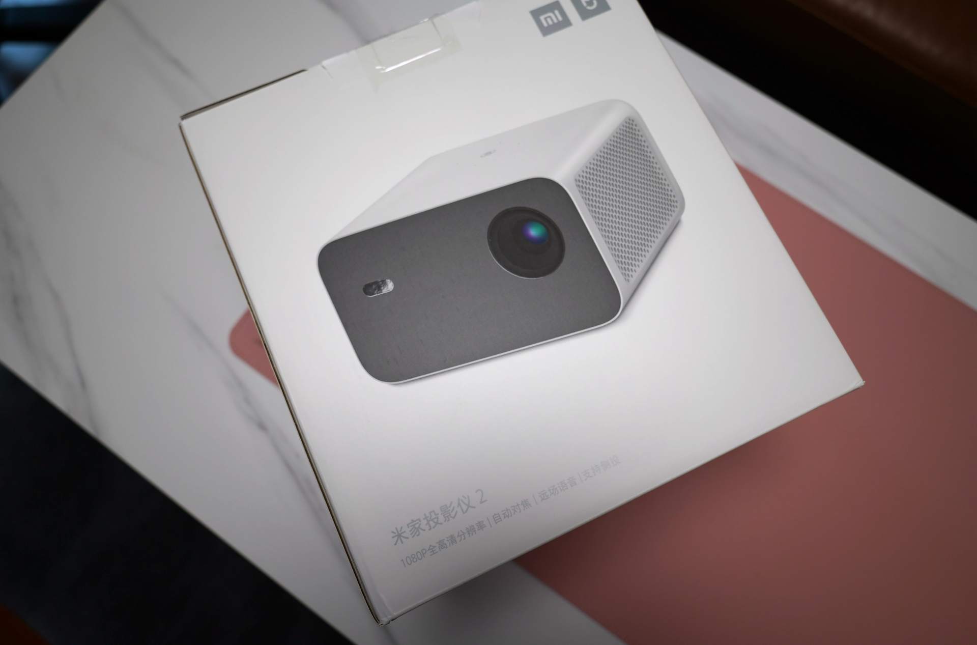 小客厅投影仪安装设计,客厅装个幕布不装投影仪