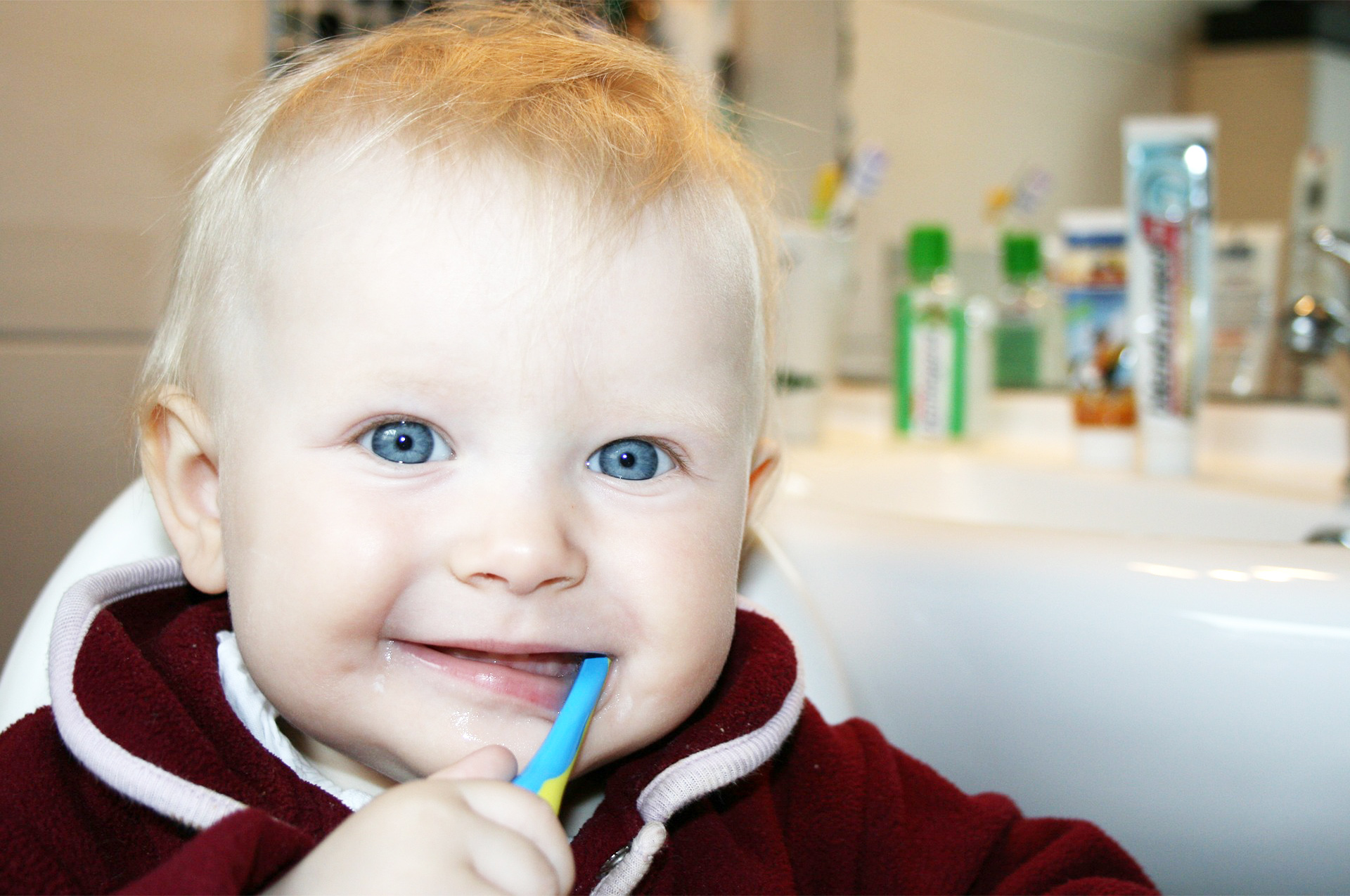 该怎么正确选择儿童牙膏,低龄宝宝牙膏怎么选好用