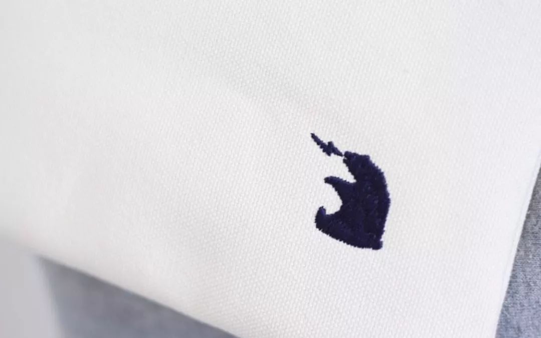 日本买三宅一生包能带回国吗,在日本买三宅一生的包多少钱