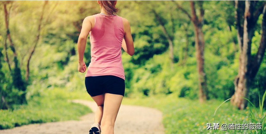 跑步跳绳到底哪种运动更能减脂,跑步和跳绳哪个瘦腿更好