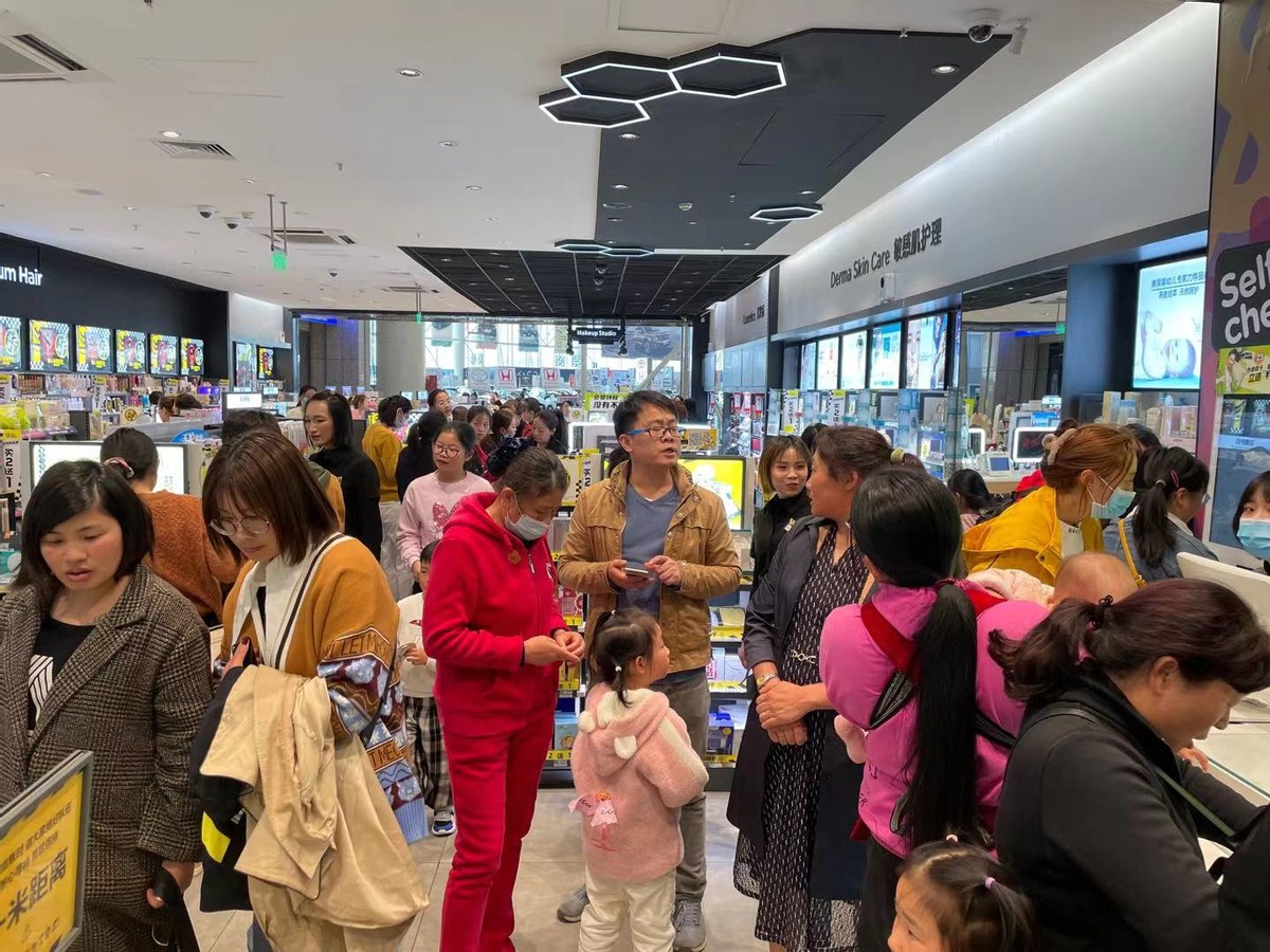 昆明世纪金源购物中心首届“超级品牌周”圆满收官诠释品牌力量