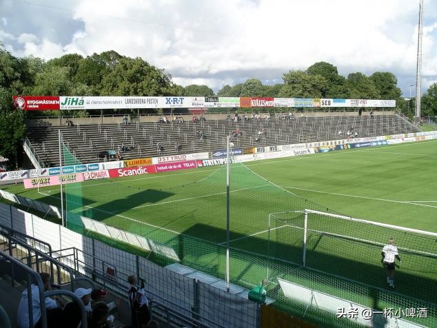 欧洲联赛小型球场有哪些,欧洲五大联赛顶级球场