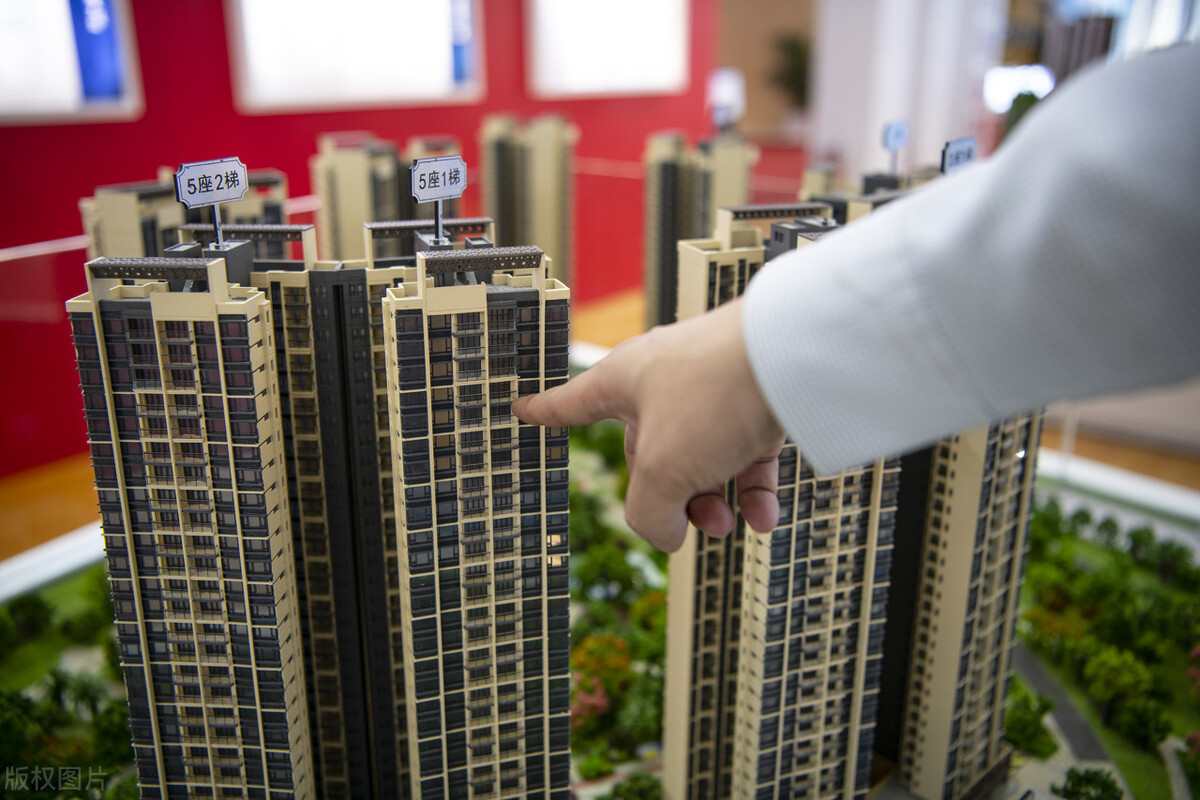 卖出一套房子能赚多少钱?售楼小姐说出实情,你猜到了吗?