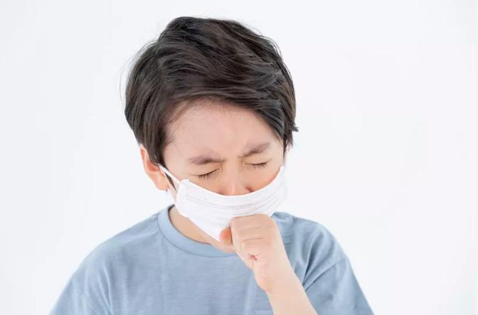 感觉胸口有痰咳不出怎么回事,儿童嗓子里有痰咳不出咽不下