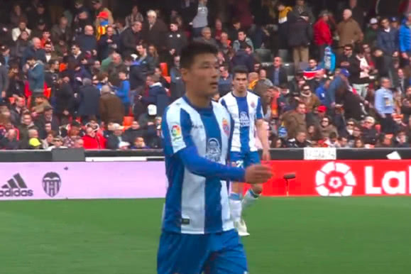 武磊西甲首次首发表现可圈可点！一细节看武磊跑位绝对世界级！