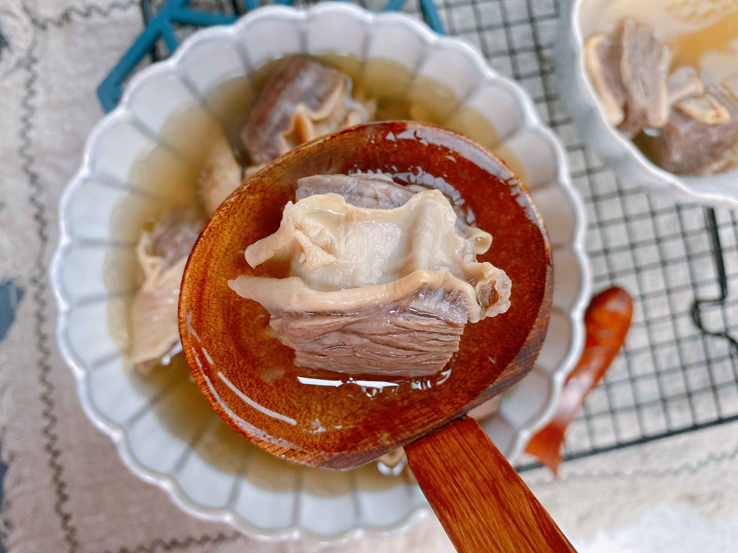 清炖牛肉怎样做到汤清淡肉入味,清炖牛肉汤怎么炖好吃又烂