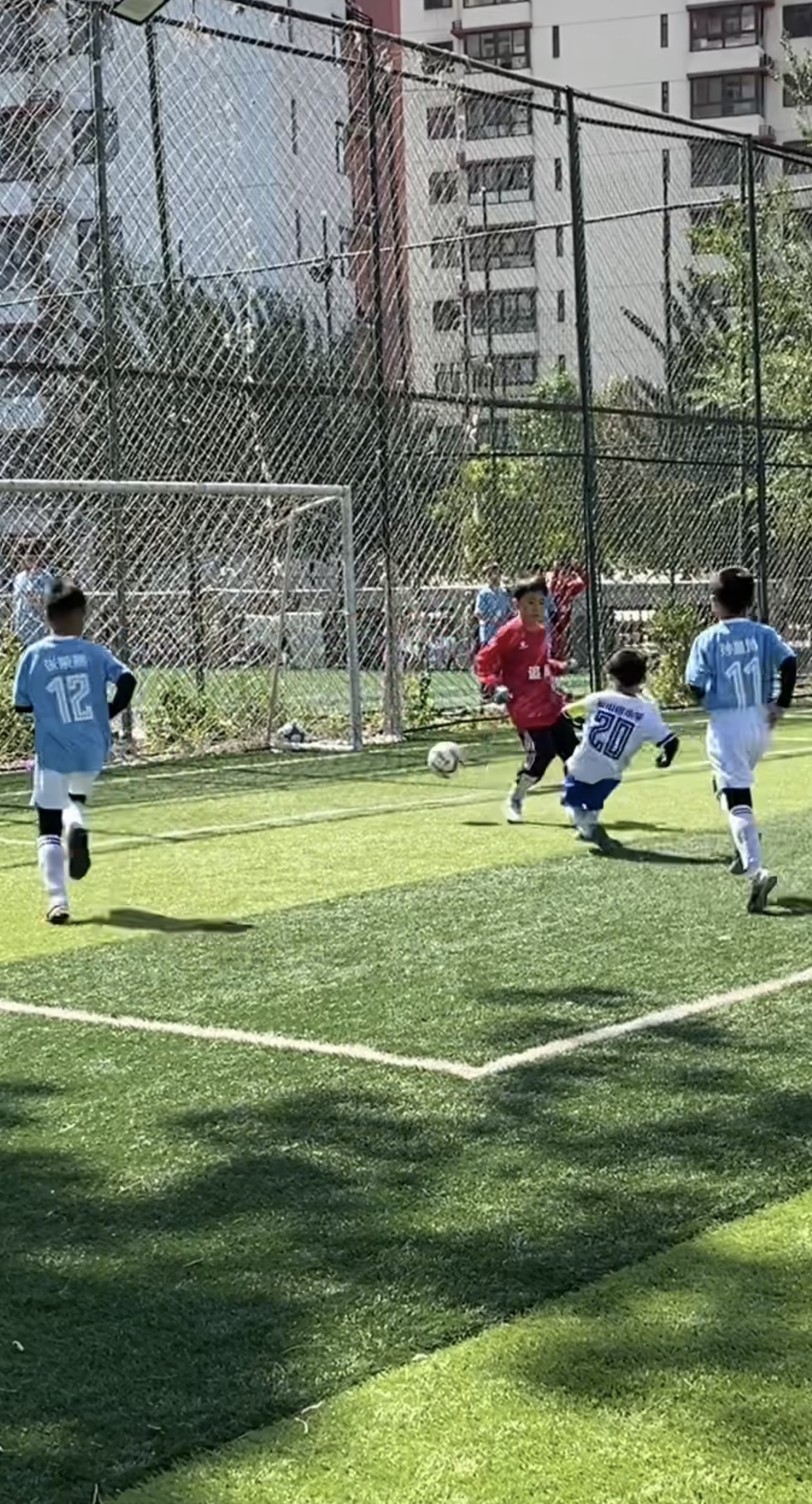 热爱踢球却踢不好,踢球是为了什么