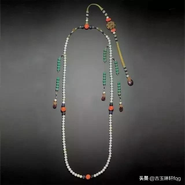 皇上身上的朝珠多少钱,皇帝的天价宝贝电视剧