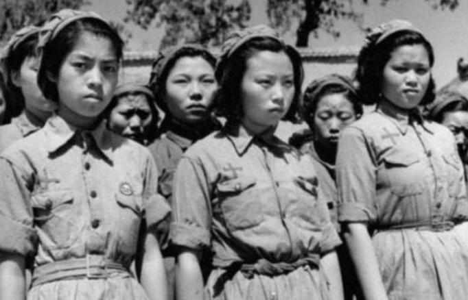 河南农妇去医院就诊，无意间露出胳膊，警察前来才知其身份不简单