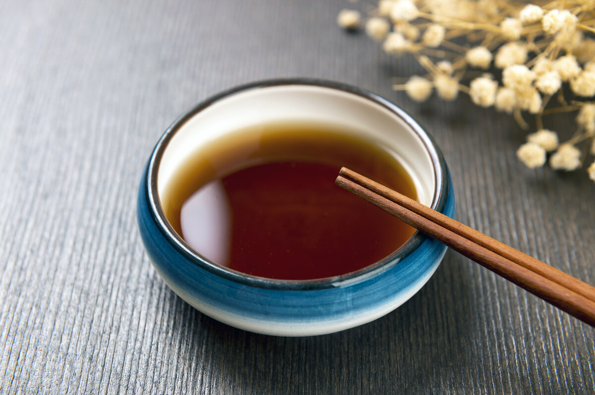 鱼刺卡喉的最佳处理办法,鱼刺卡喉怎么办一招教你轻松解决