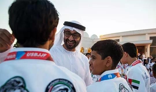 中东土豪有多舍得为自己的爱好花钱,看完自闭了