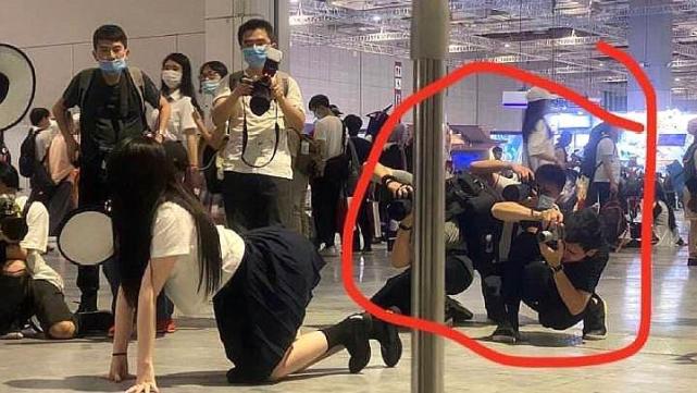 漫展时崎狂三coser,漫展因coser不雅动作被骂