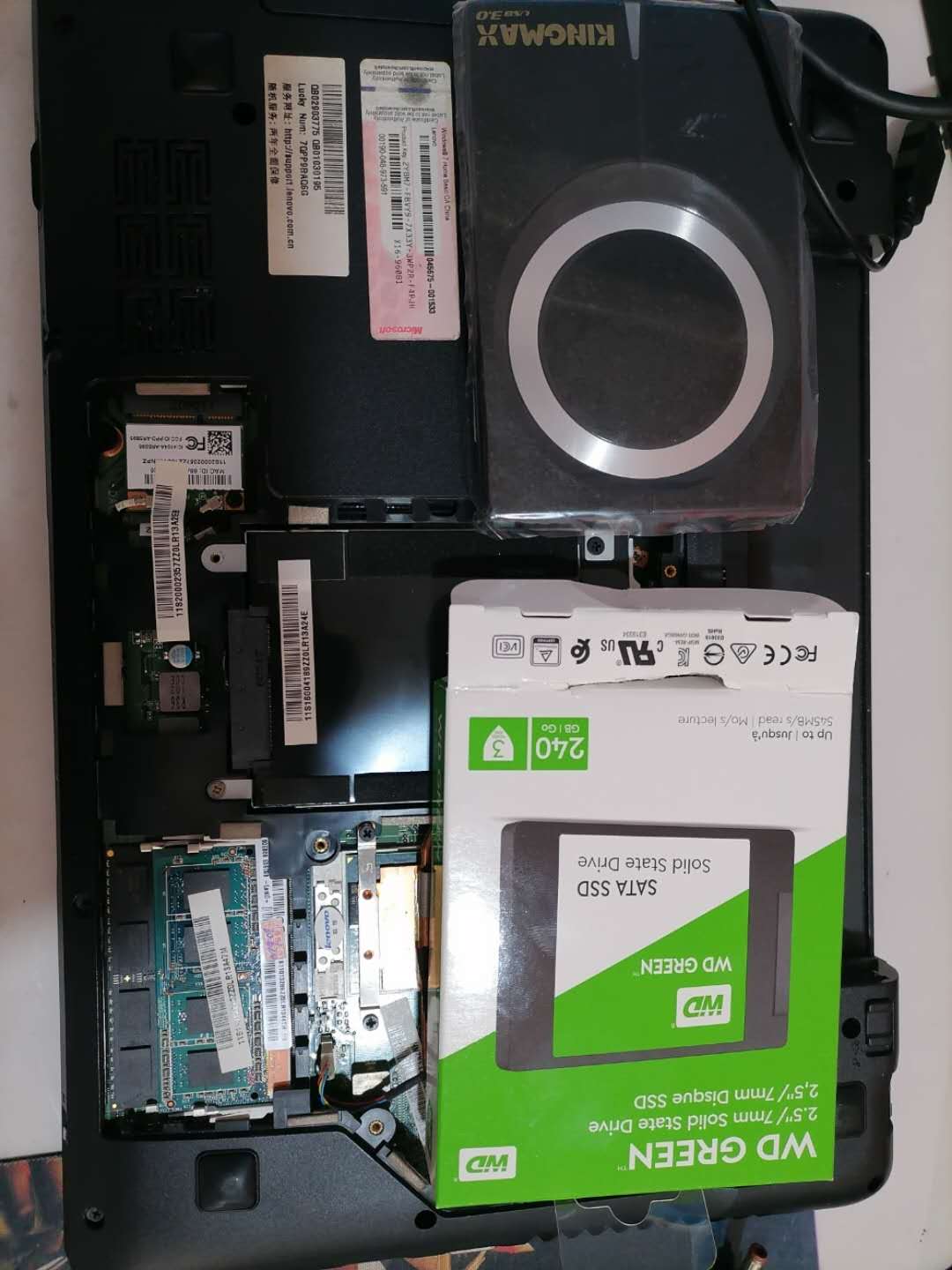 美女拿着电脑要以旧换新,而我却给美女说不用买新电脑,我傻吗?