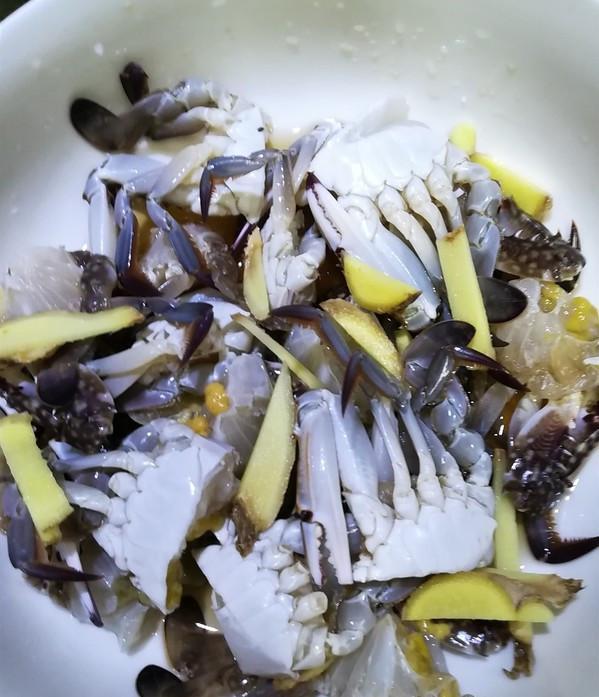 螃蟹怎么蒸不掉腿不流黄,螃蟹蒸到流黄