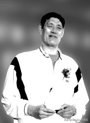 巅峰穆铁柱,中锋穆铁柱简历