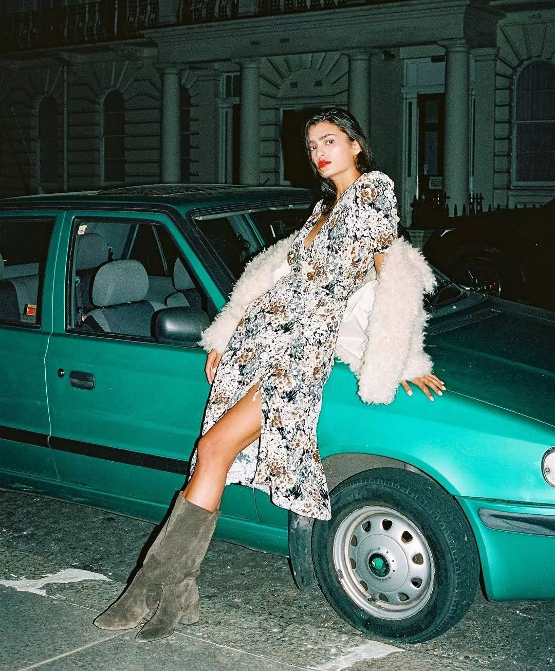 看见今年秋冬必入的第一双靴子，我方了……