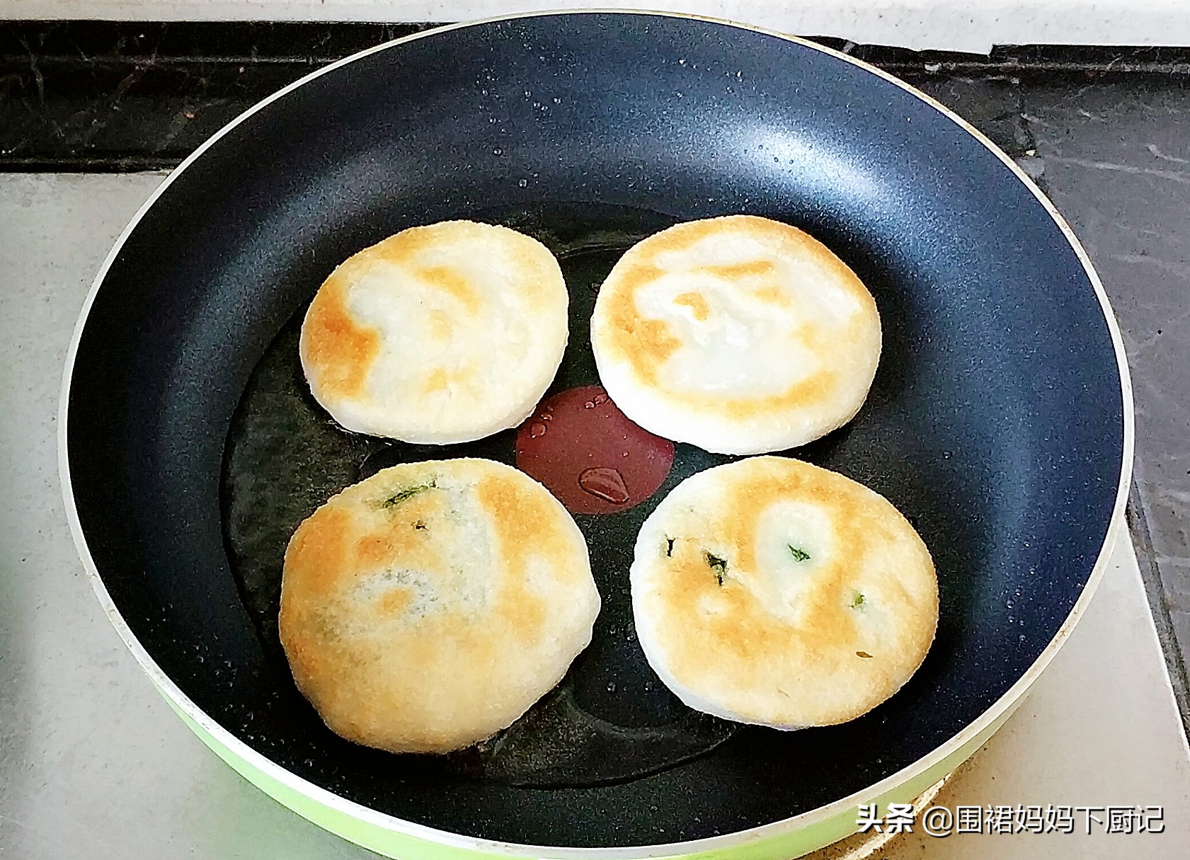 这种饼外面1个8元教你在家做,5元一张绸缎饼教你在家做