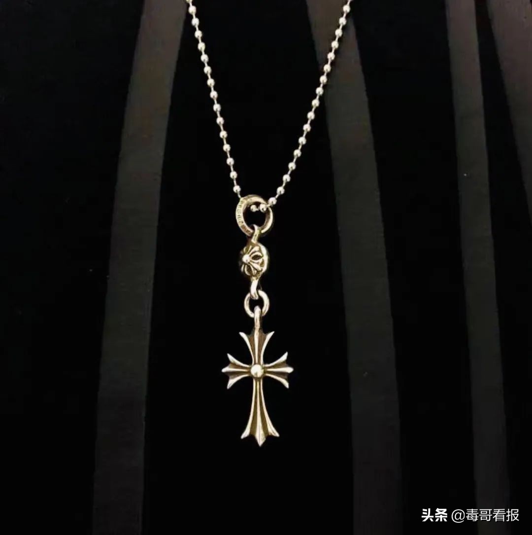 提升穿搭质感的首饰推荐,学会首饰搭配美出高级感