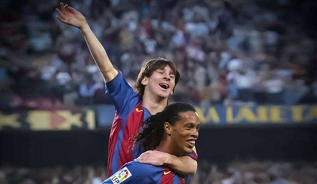 小罗拿下监狱足球赛,小罗足球顶级过人集锦