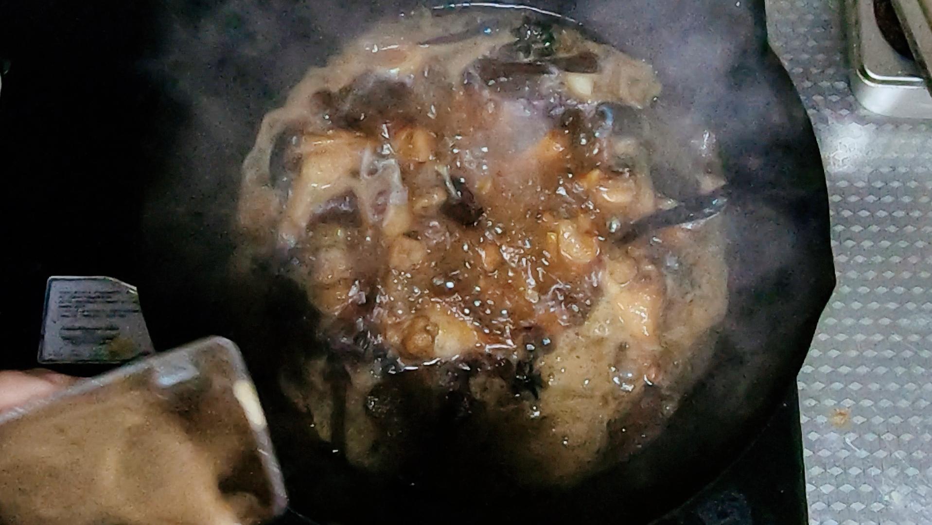 鸡翅根为什么做出来很腥,红烧鸡翅根做法味道超棒一看就会