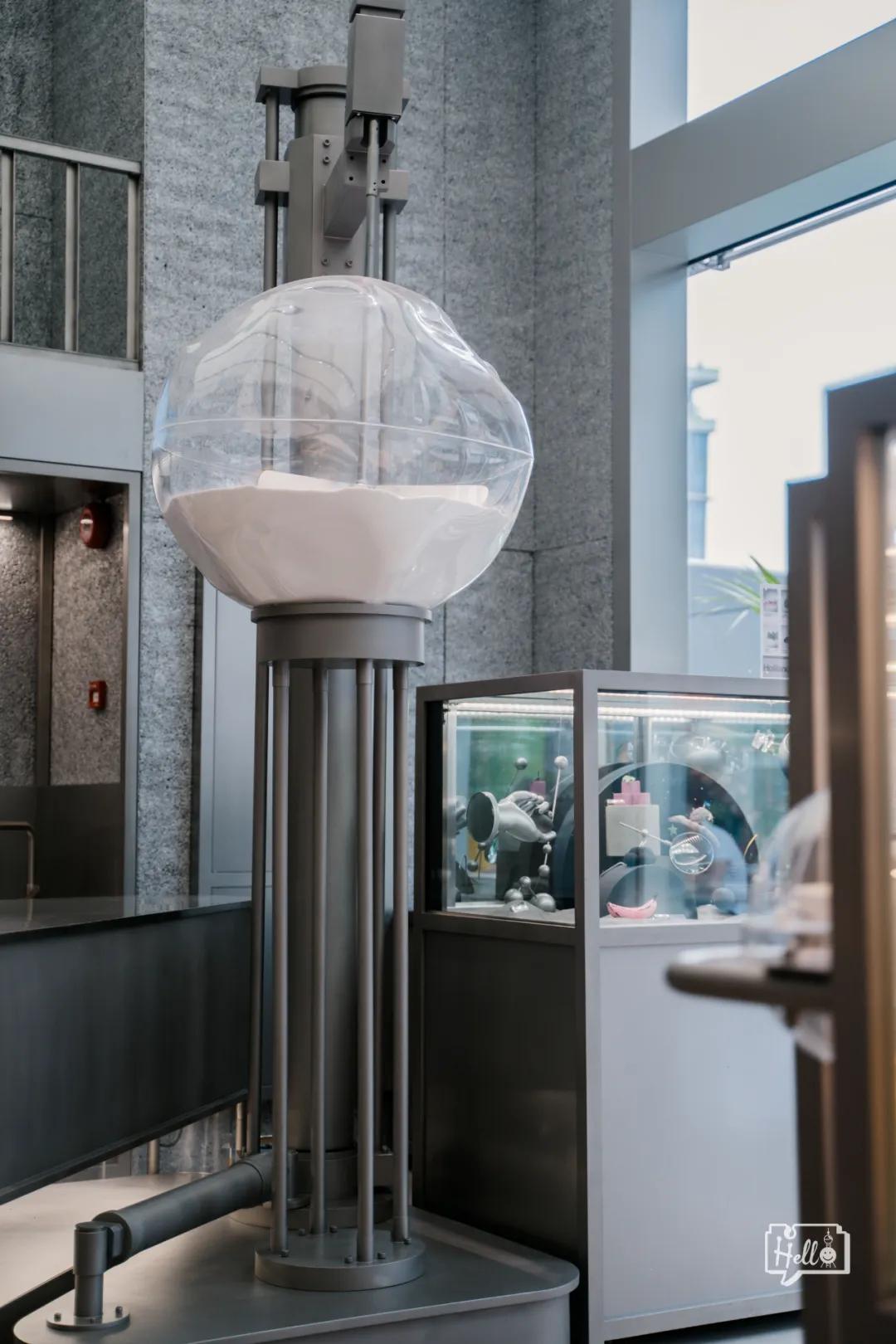 好利来售货小哥哥,好利来lab店服务员