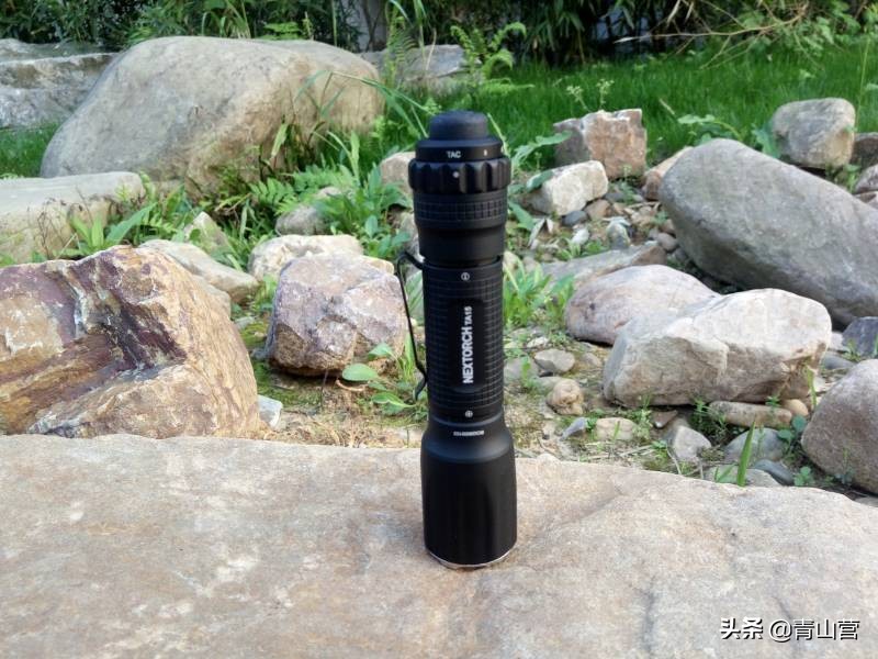 ta15手电,纳丽德ta10手电评测