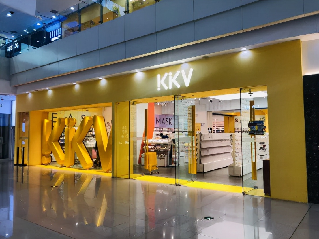 商业|“中国版Zara”拉夏贝尔负债73亿元沈阳门店不足5家