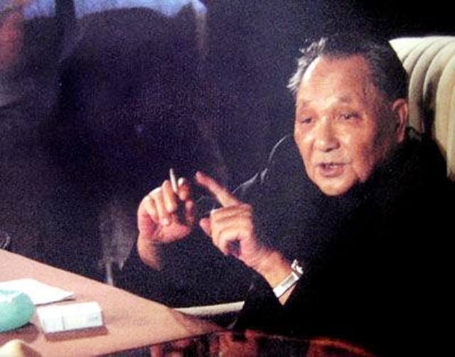 福州军区第一任司令员是谁,福州军区历任副司令员