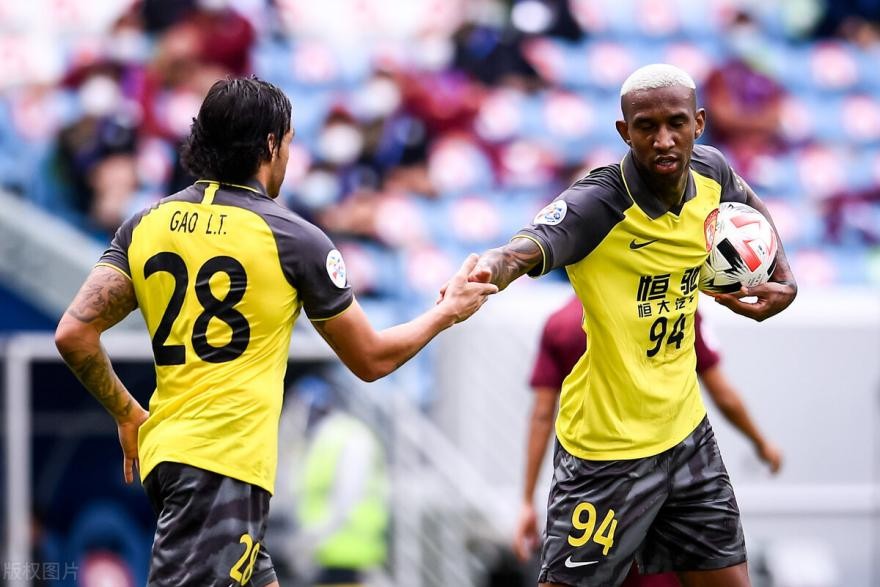 血亏1.7亿!塔利斯卡走广州队加速没落,网友:他距传奇一步之遥