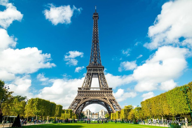 参观埃菲尔铁塔收获 (参观埃菲尔铁塔英语作文)