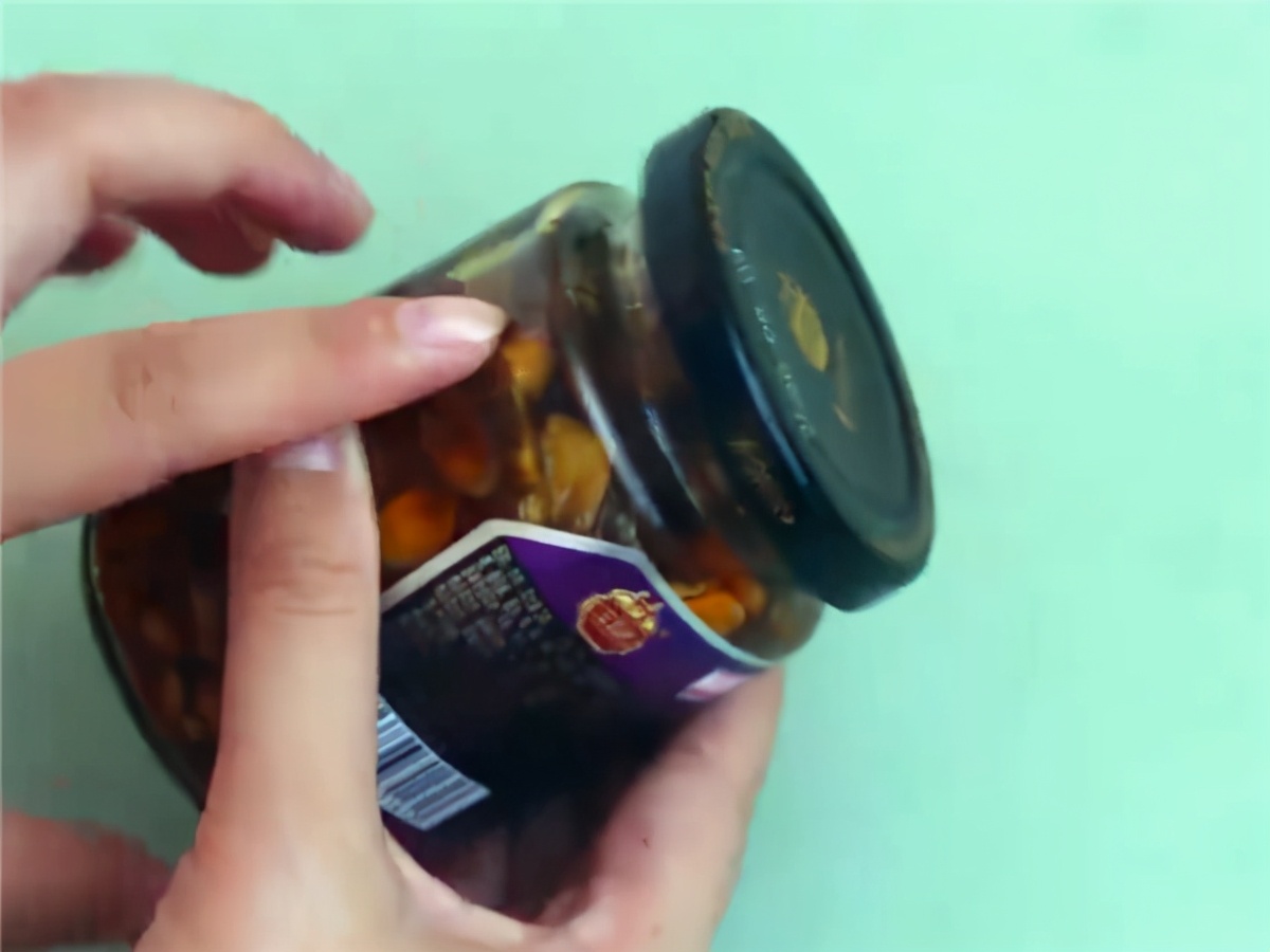 瓶盖打不开小技巧,瓶盖打不开最好的方法