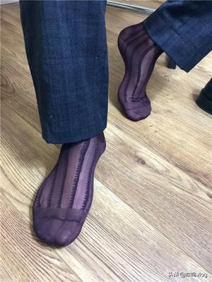 如何通过袜子来判断男人,看男生的袜子判断性格