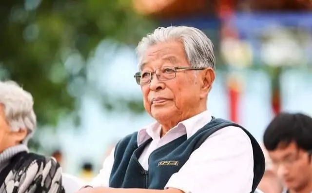 为什么大连发生宝马撞车事件，我却想到了褚时健？