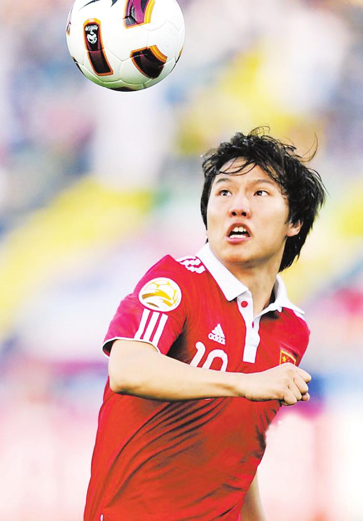 英雄迟暮归何处？国脚邓卓翔的足球梦，宁踢中乙绝不退役