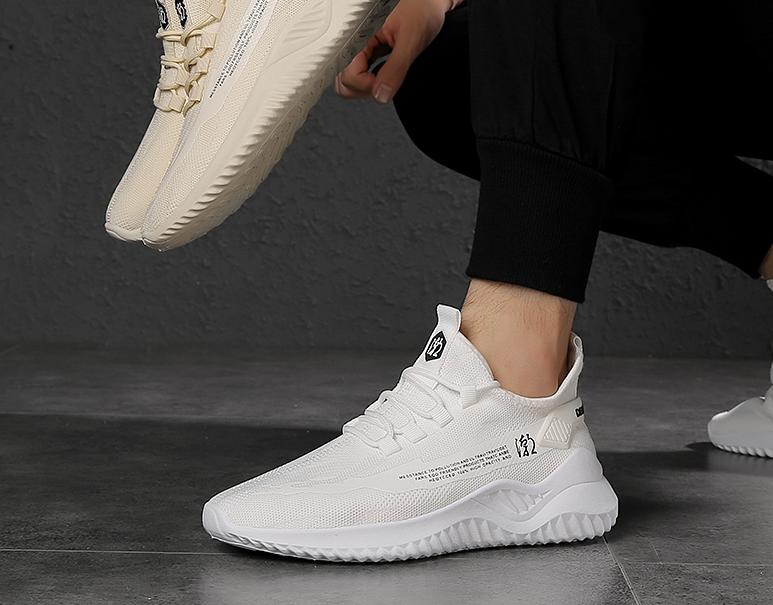 耐克将一副好牌“打稀烂”？降至5折遭疯抢，网友：骨气呢？