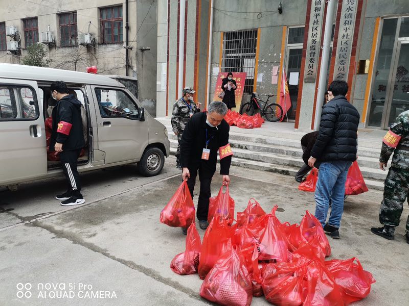 致敬奋战在战疫一线的英雄们,抗疫一线群英谱