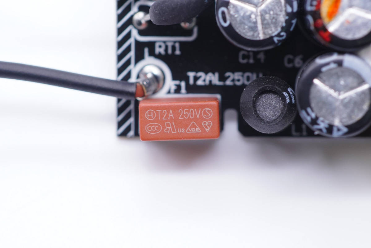 公牛快充多功能插座怎么样,插座一哥最新上市消息