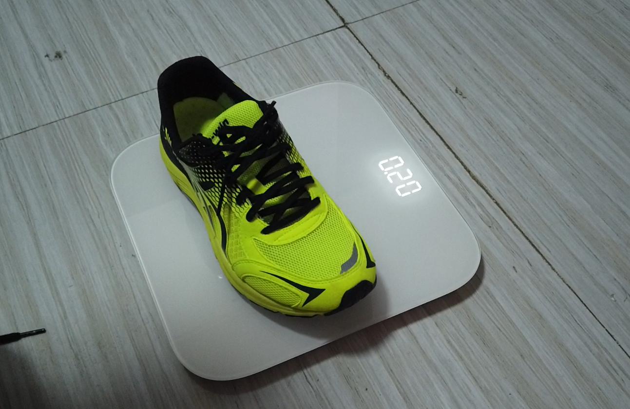 大神穿跑鞋,多威用上顶级科技的跑鞋