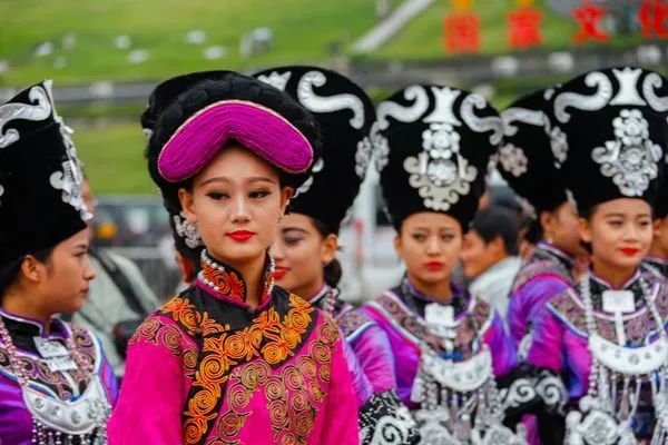 中国56个民族分别有哪些,中国56个民族外的民族还有哪些