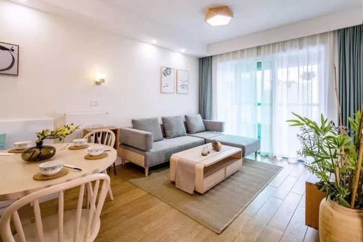 仿木纹地板砖多少钱一个平方,198元一平木纹砖