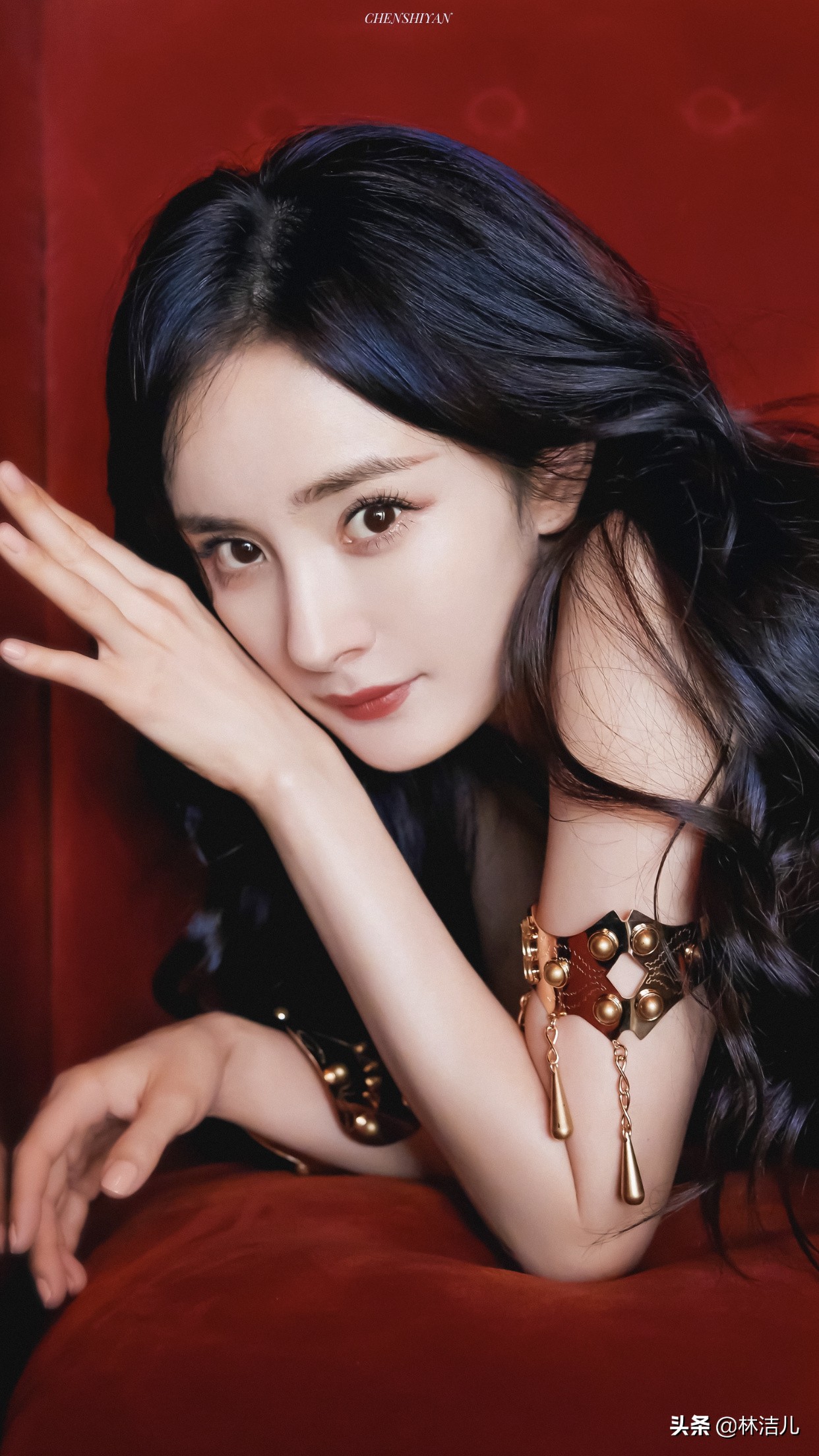 杨幂的妆容有多绝,杨幂眼睛高光妆容