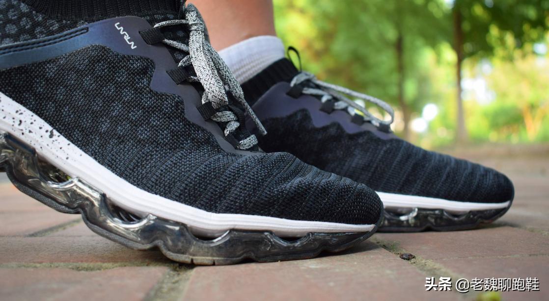 各品牌跑鞋中哪个缓震更好,各大品牌跑鞋缓震科技