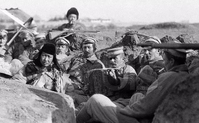 他是“三不知”的“狗肉将军”，也是会作“诗”的军阀头子