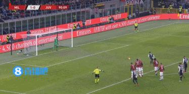 米兰著名角球还没发出来就判点球,米兰两次罚丢点球