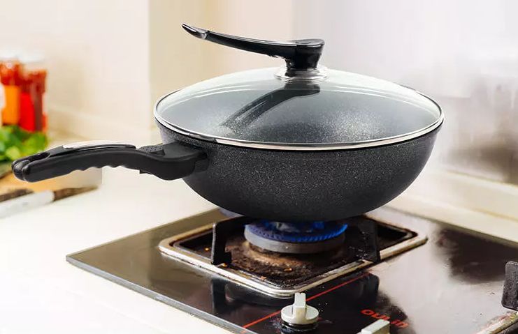 无烟无涂层不粘锅推荐,比较好用无油烟的不粘锅