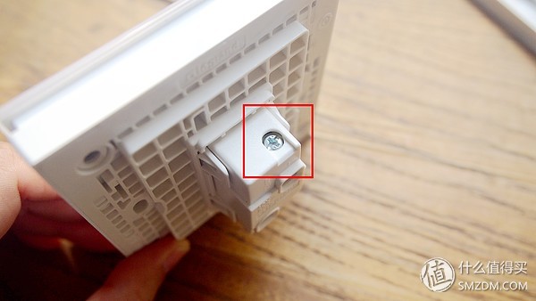 无边框开关插座,无边框开关插座拆解