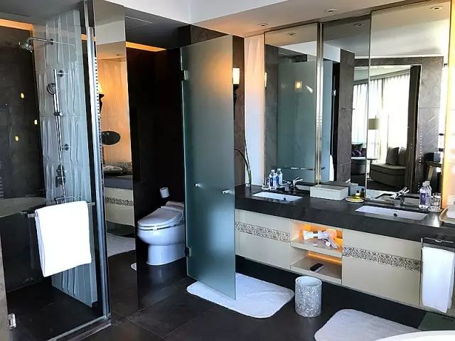 苏州金鸡湖国际购物中心,苏州吴中区凯悦酒店